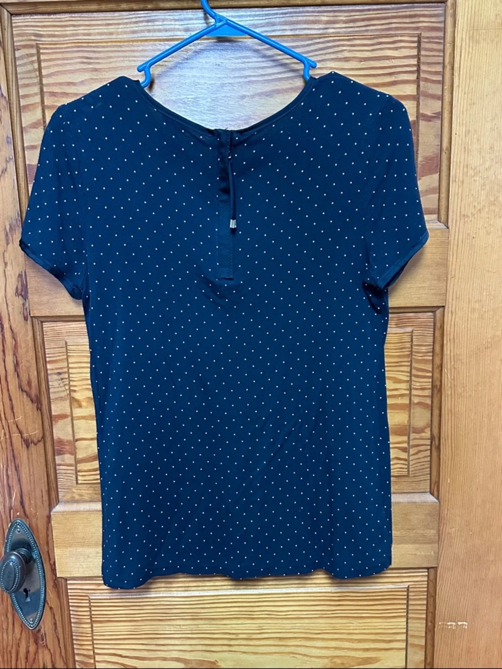 Ann Taylor Navy Blue Short Sleeve Tee with white polka dots. Minor pilling - Picture 6 of 9